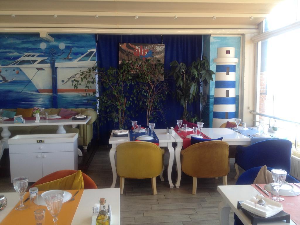 Alp Otel Restaurant Küçükkuyu Eksteriør bilde